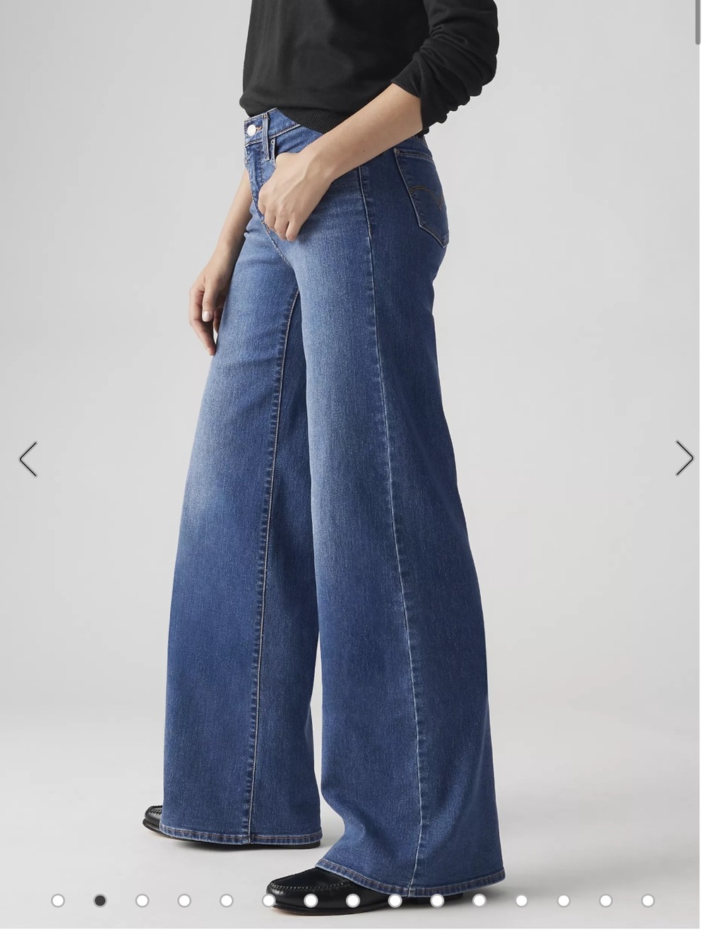 Levi's 318 Shaping Wide-Leg Jeans in Blue Denim (Clever Girl Wash) - Picture 2 of 8